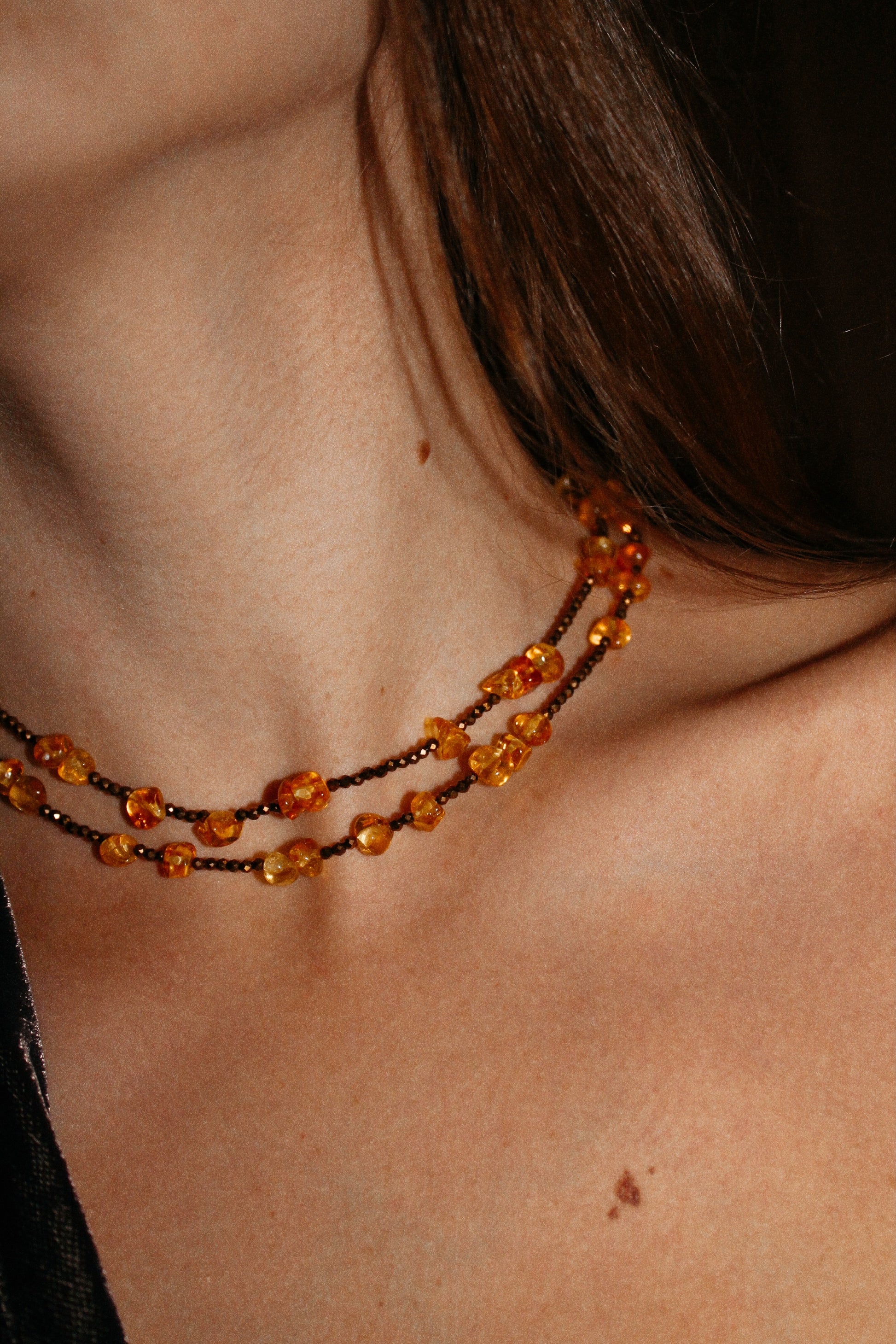 “Brown Amber” kaklarota 