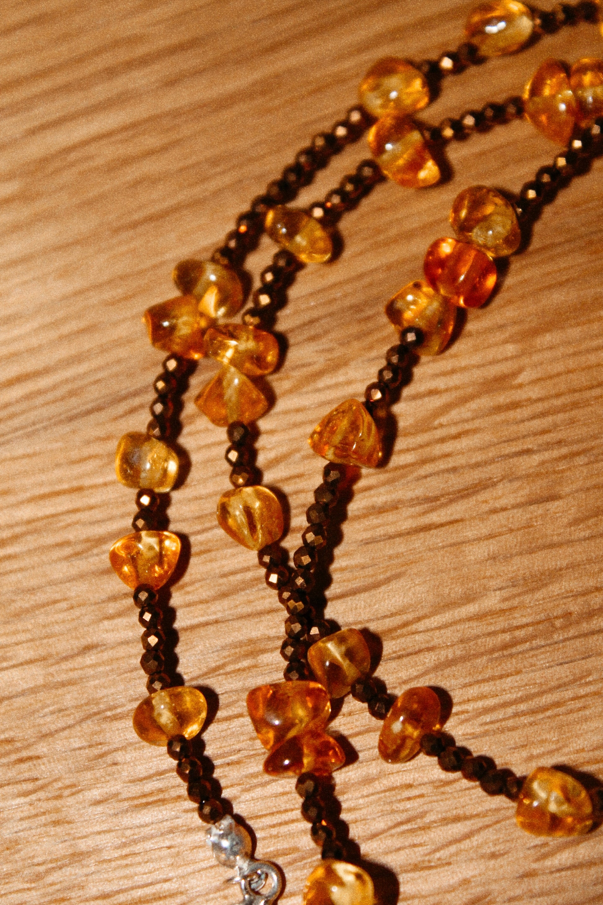 “Brown Amber” kaklarota 